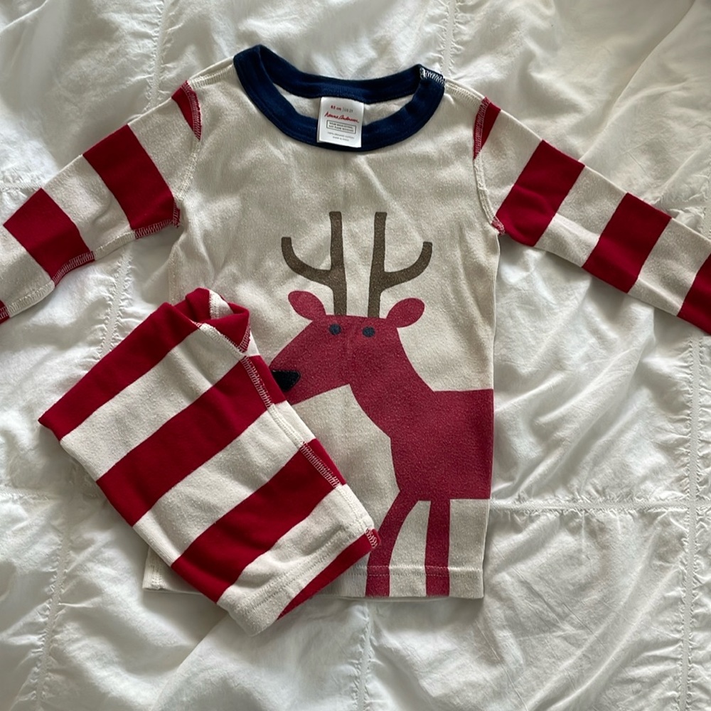 Hanna Andersson reindeer long sleeved Xmas Pjs